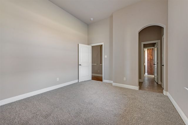 108 Springfield Lakes Drive, Waxahachie, TX 75165