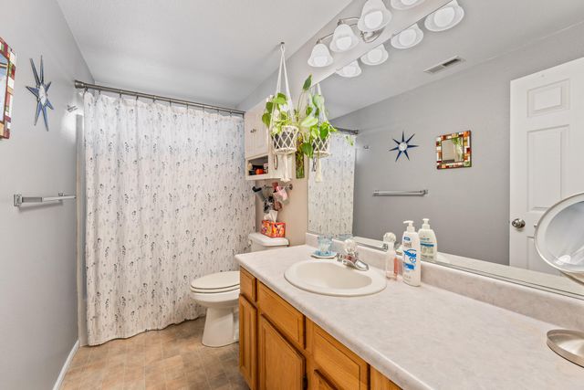 2687 Sprinkle Way, Grants Pass, OR 97527