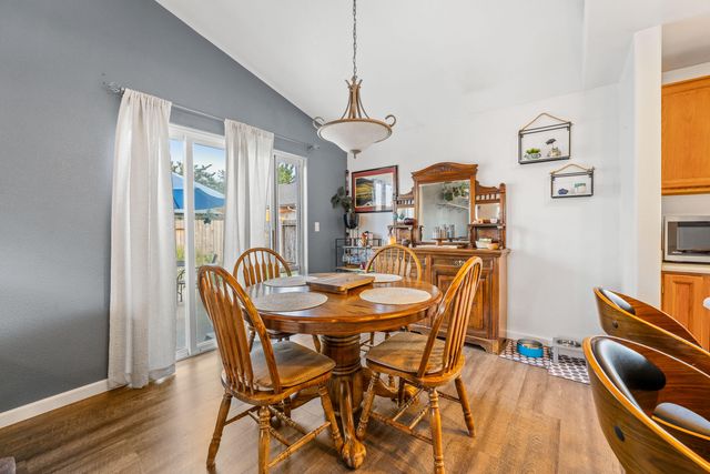 2687 Sprinkle Way, Grants Pass, OR 97527