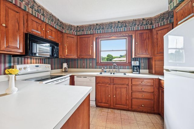 193 New Home Drive NE, Newark, OH 43055