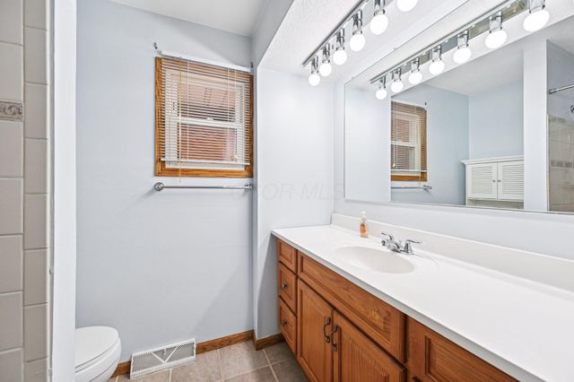 193 New Home Drive NE, Newark, OH 43055