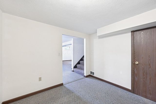 193 New Home Drive NE, Newark, OH 43055