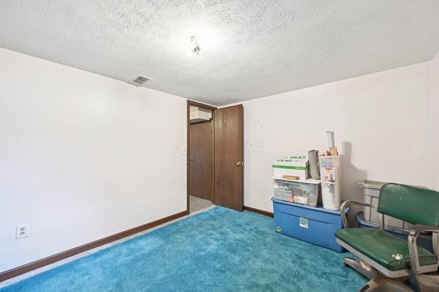 193 New Home Drive NE, Newark, OH 43055