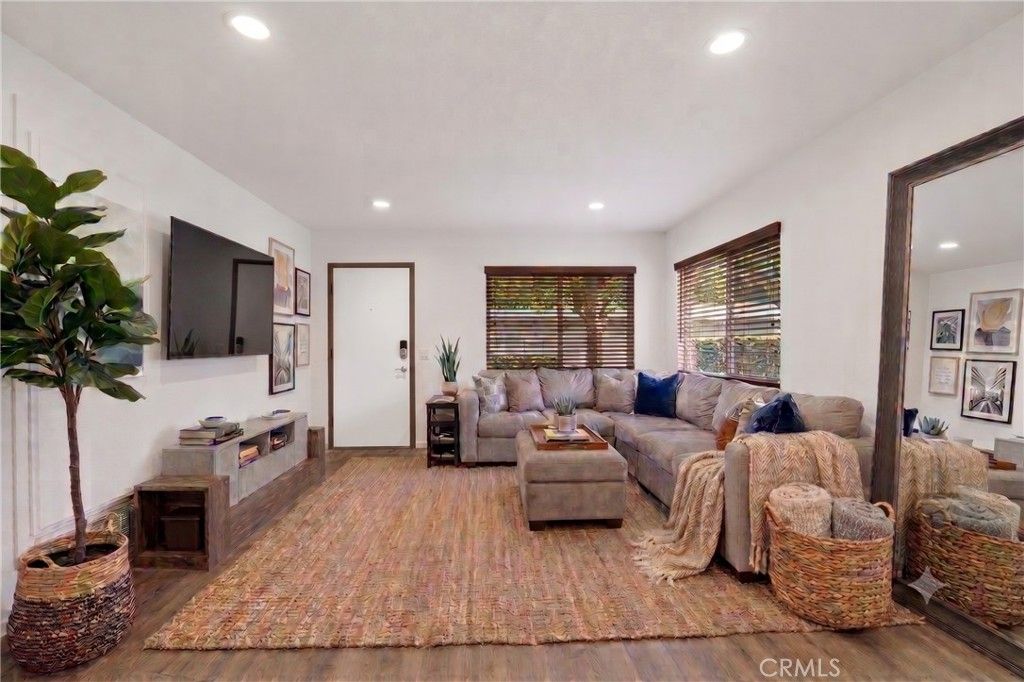 1346 E Hillcrest 40, Thousand Oaks, CA 91362 — exterior