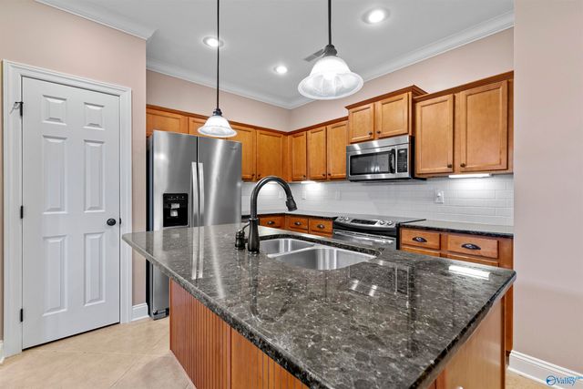 511 West Mossyleaf Drive, Huntsville, AL 35824