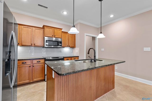 511 West Mossyleaf Drive, Huntsville, AL 35824