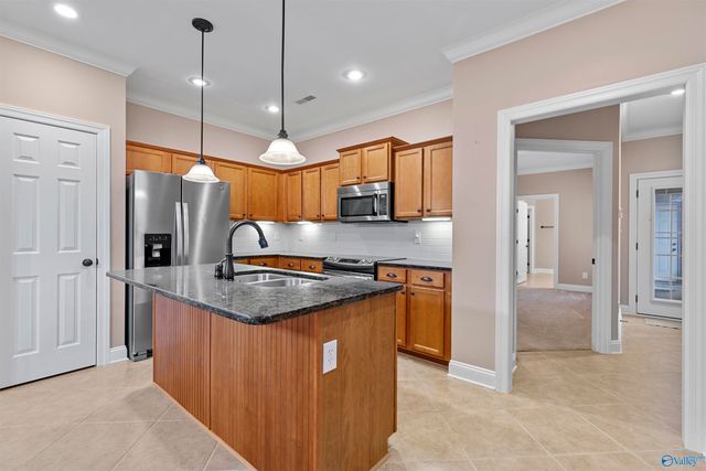 511 West Mossyleaf Drive, Huntsville, AL 35824