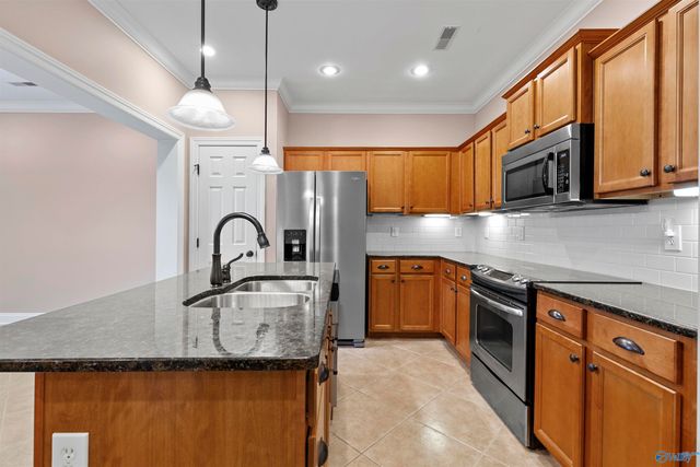 511 West Mossyleaf Drive, Huntsville, AL 35824