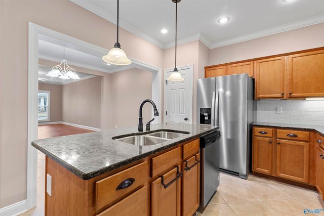 511 West Mossyleaf Drive, Huntsville, AL 35824