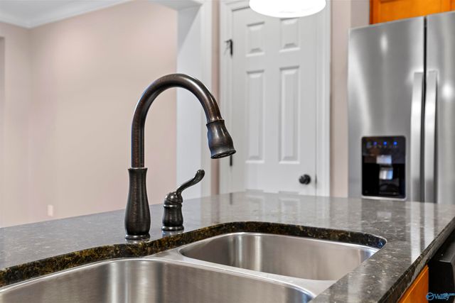 511 West Mossyleaf Drive, Huntsville, AL 35824