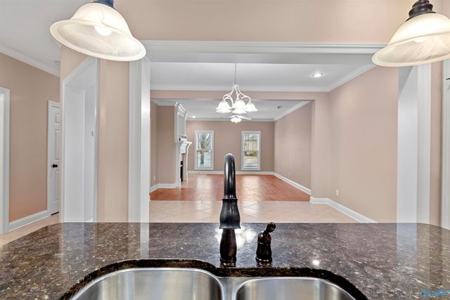 511 West Mossyleaf Drive, Huntsville, AL 35824