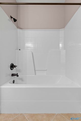 511 West Mossyleaf Drive, Huntsville, AL 35824