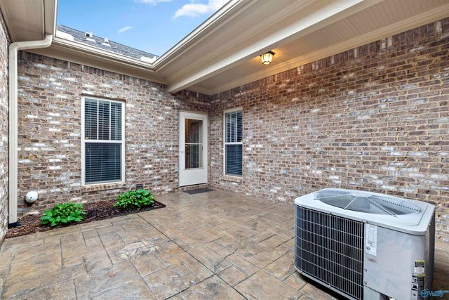 511 West Mossyleaf Drive, Huntsville, AL 35824