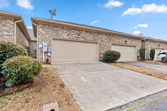 511 West Mossyleaf Drive, Huntsville, AL 35824