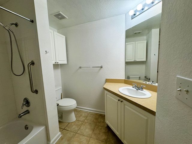 420 S Villa San Marco Dr 202, St Augustine, FL 32086