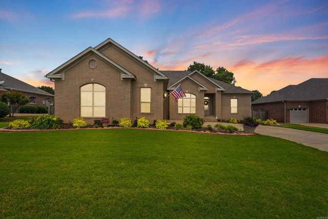 9316 Wooded Acres Cir, Sherwood, AR 72120