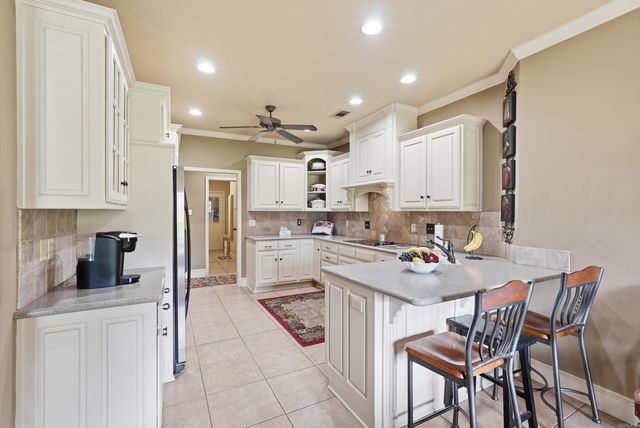 9316 Wooded Acres Cir, Sherwood, AR 72120