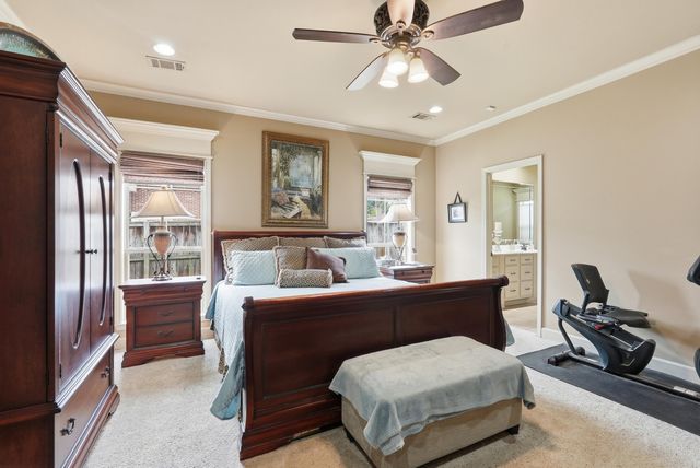 9316 Wooded Acres Cir, Sherwood, AR 72120