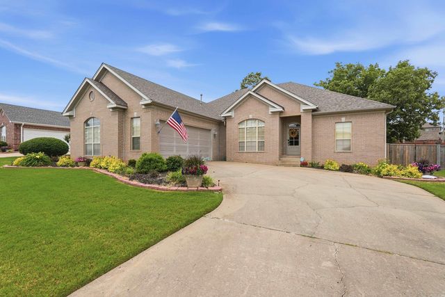 9316 Wooded Acres Cir, Sherwood, AR 72120