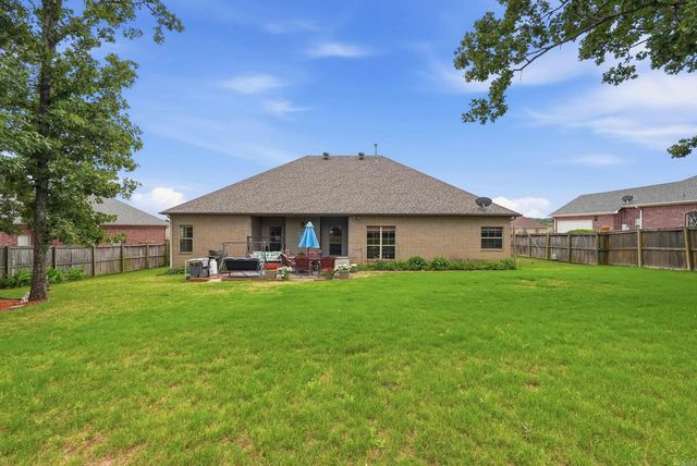 9316 Wooded Acres Cir, Sherwood, AR 72120