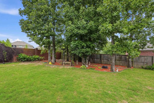 9316 Wooded Acres Cir, Sherwood, AR 72120