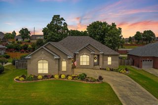 9316 Wooded Acres Cir, Sherwood, AR 72120