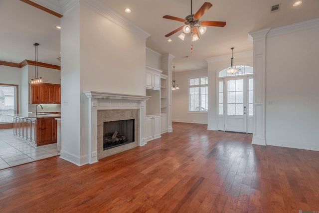 36114 Bluff Oaks Ave, Prairieville, LA 70769