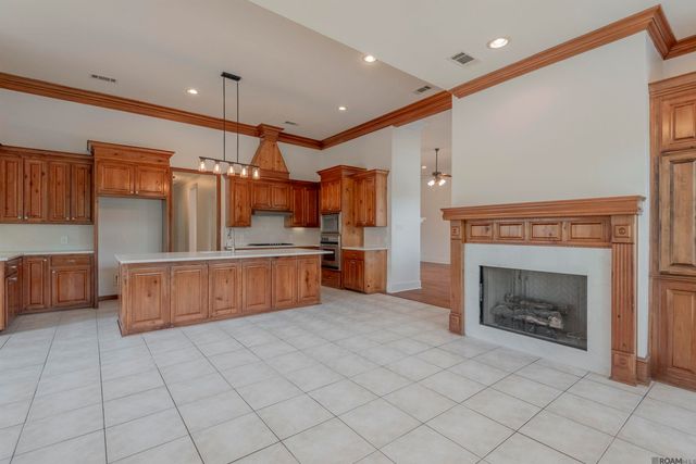 36114 Bluff Oaks Ave, Prairieville, LA 70769