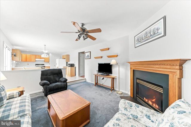 423 LARCHWOOD DR, Royersford, PA 19468