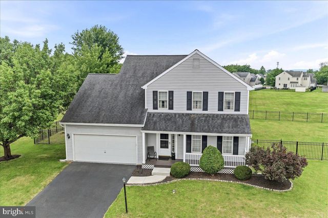 423 LARCHWOOD DR, Royersford, PA 19468