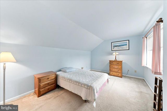 423 LARCHWOOD DR, Royersford, PA 19468