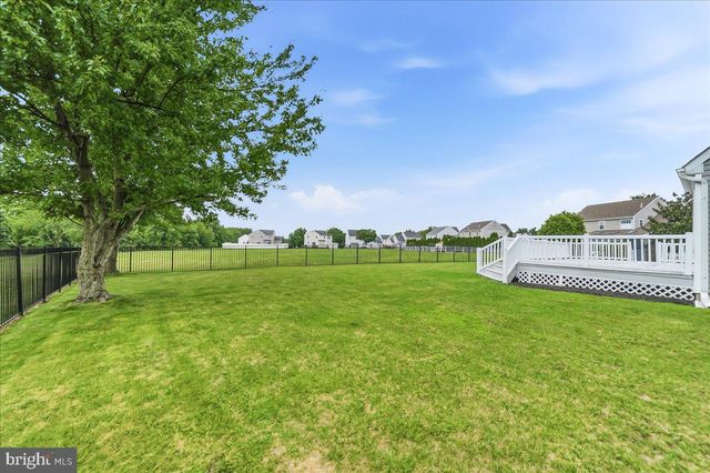 423 LARCHWOOD DR, Royersford, PA 19468