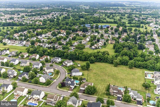423 LARCHWOOD DR, Royersford, PA 19468