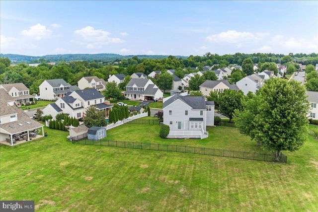 423 LARCHWOOD DR, Royersford, PA 19468