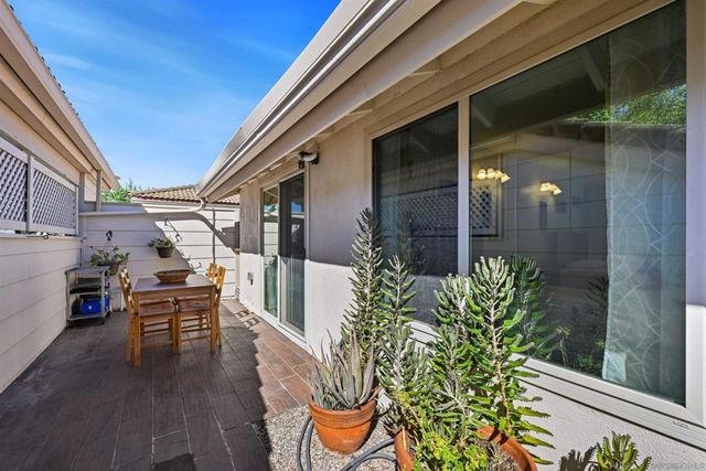 17465 Plaza Cerado 103, San Diego, CA 92128