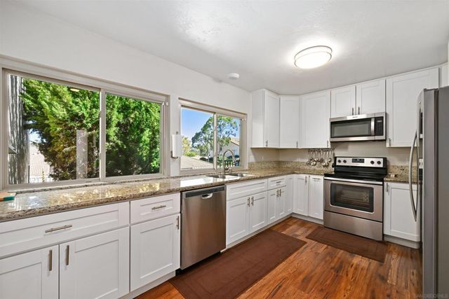 17465 Plaza Cerado 103, San Diego, CA 92128