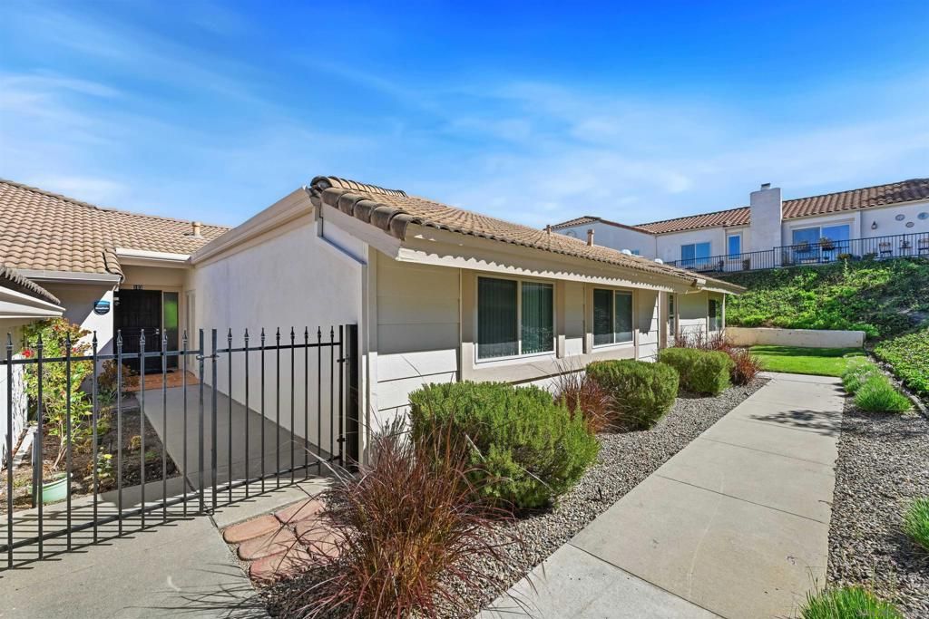 17465 Plaza Cerado 103, San Diego, CA 92128 — photo 2