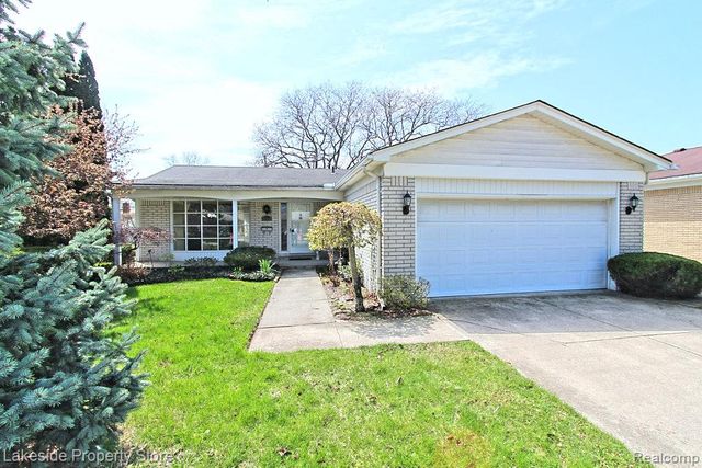 22512 Corteville Street, St. Clair Shores, MI 48081