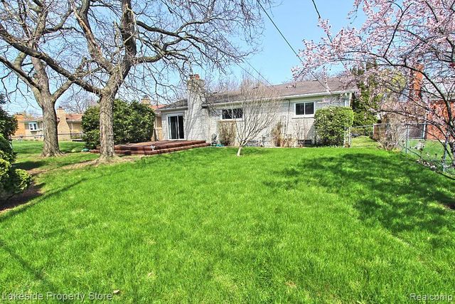 22512 Corteville Street, St. Clair Shores, MI 48081