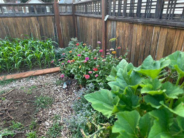 1709 N 7th ST, Coeur D'alene, ID 83814