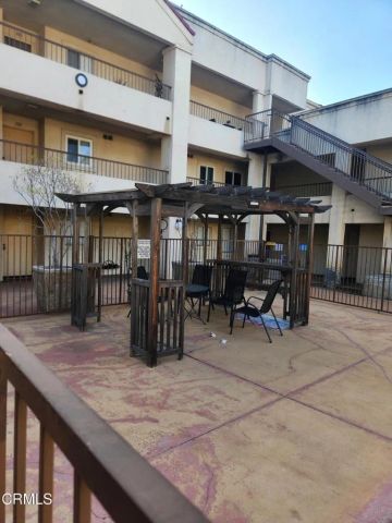430 N Holliston Avenue 103, Pasadena, CA 91106