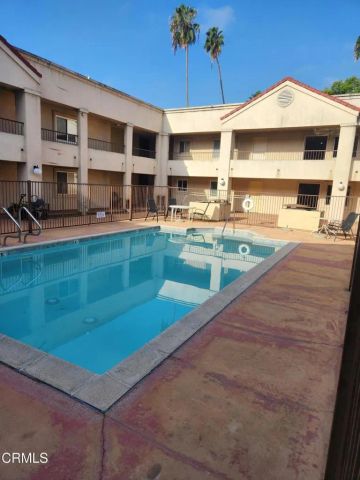 430 N Holliston Avenue 103, Pasadena, CA 91106