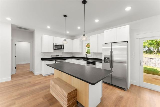 6711 Wildwood Trail, Gainesville, GA 30506