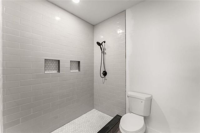 6711 Wildwood Trail, Gainesville, GA 30506