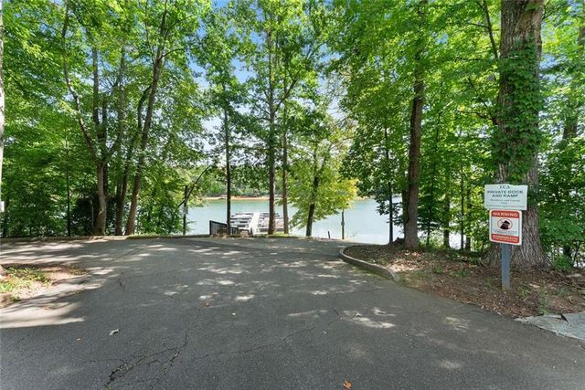 6711 Wildwood Trail, Gainesville, GA 30506