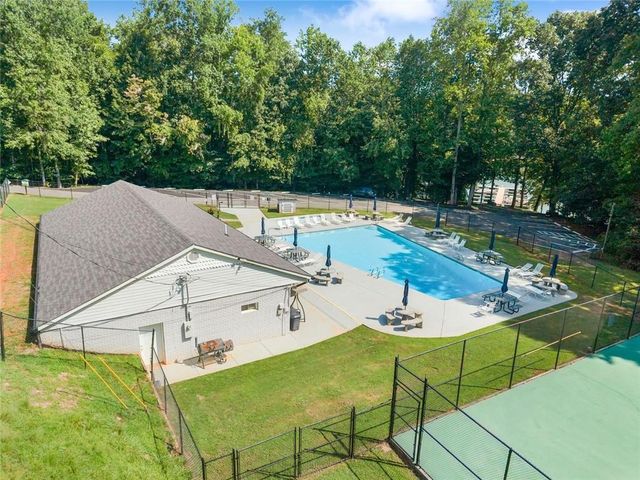 6711 Wildwood Trail, Gainesville, GA 30506