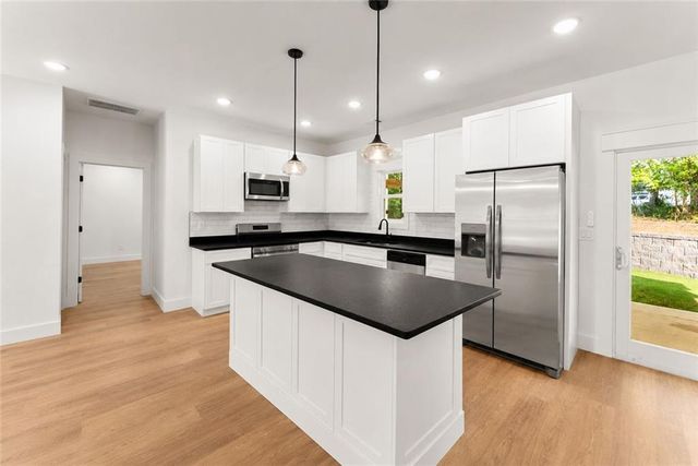 6711 Wildwood Trail, Gainesville, GA 30506