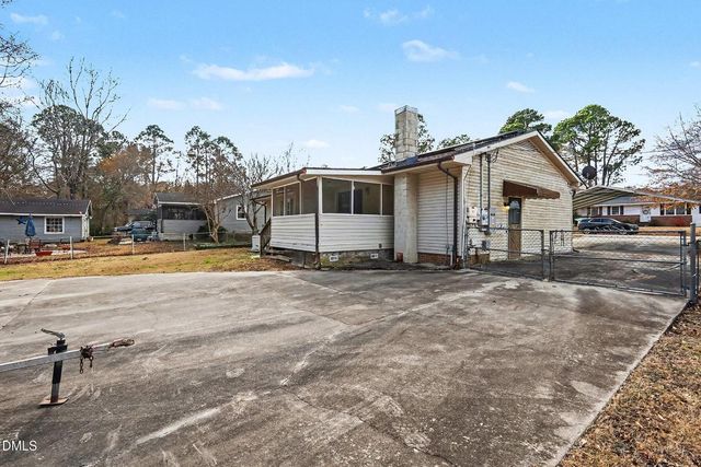 119 Gulf Drive, Dunn, NC 28334