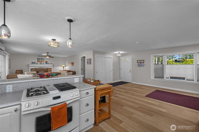831 E Saint Andrews Drive, Shelton, WA 98584