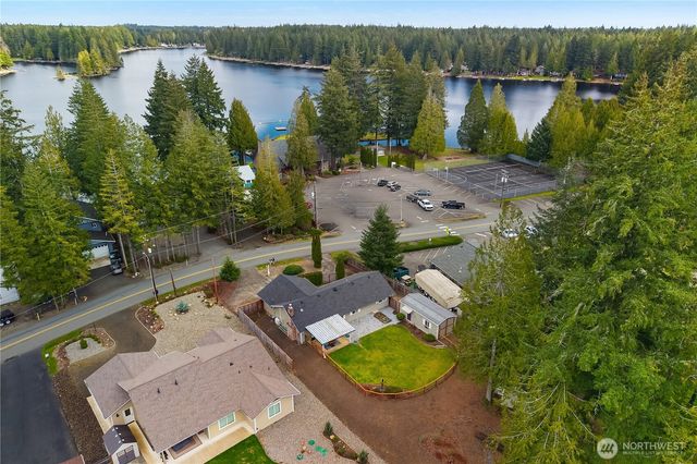 831 E Saint Andrews Drive, Shelton, WA 98584